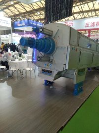 污泥濃縮脫水一體機(jī)正面 污泥濃縮脫水一體機(jī)正面